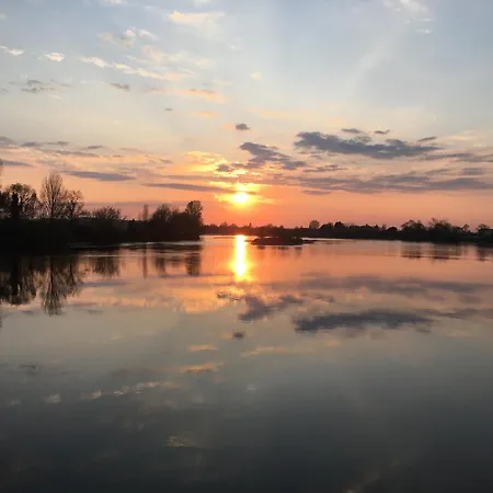 Lacale Face à La Rivière Hébergement de vacances Vignonet