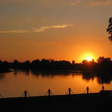 בית נופש Face Riviere Saint-emilion *